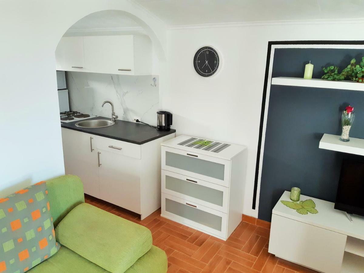 Apartments Maltasic Vir Exterior photo