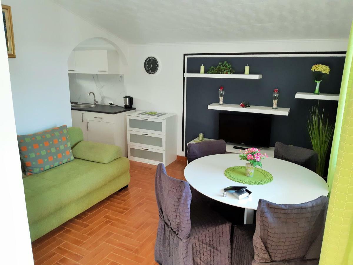 Apartments Maltasic Vir Exterior photo