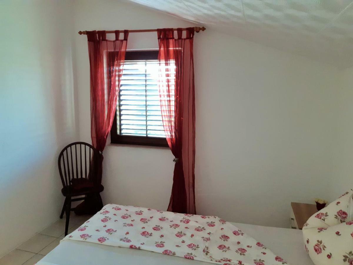 Apartments Maltasic Vir Exterior photo